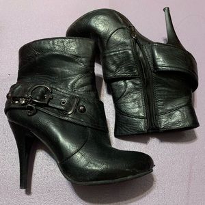 Guess Booties Size 6